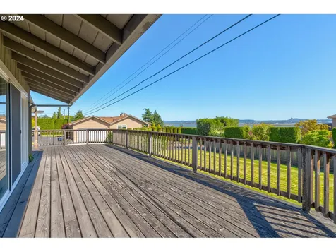 1715 Se 84th Court Vancouver WA 98664