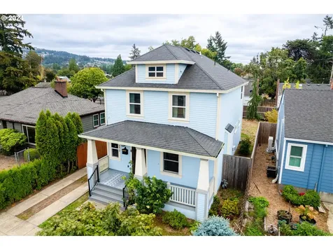 8018 Se Flavel Street Portland OR 97206