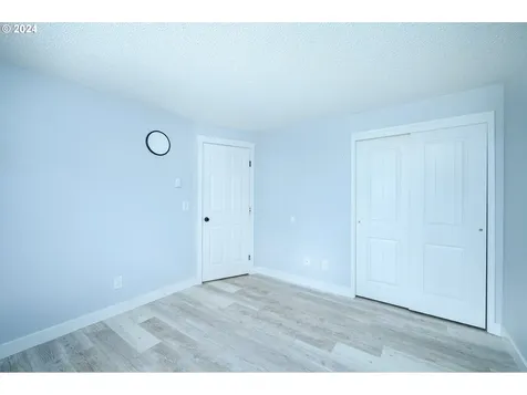 10455 SW Meadow Street Portland OR 97223