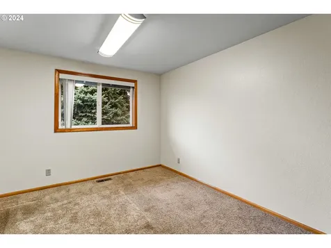 2174 Bonnie Lane Springfield OR 97477