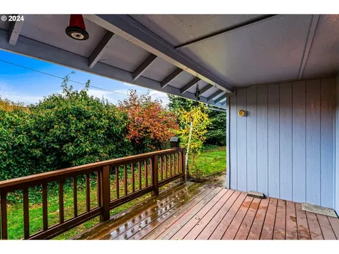 2174 Bonnie Lane Springfield OR 97477