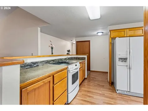 2174 Bonnie Lane Springfield OR 97477