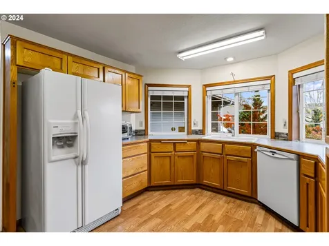 2174 Bonnie Lane Springfield OR 97477
