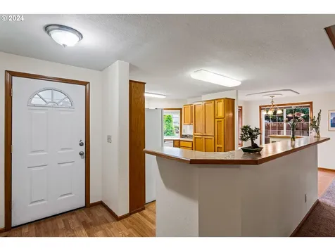 2174 Bonnie Lane Springfield OR 97477