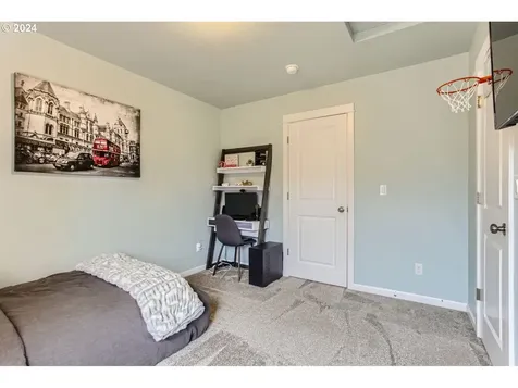 8270 Sw Maxine Lane Wilsonville OR 97070
