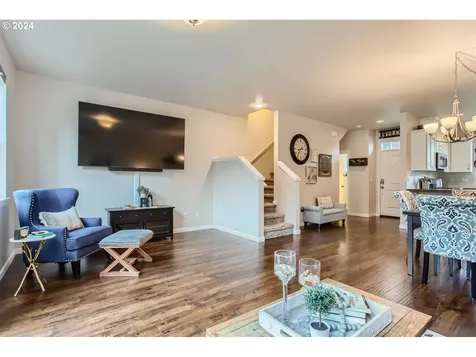 8270 Sw Maxine Lane Wilsonville OR 97070