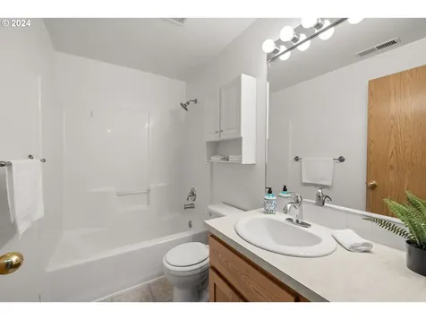 2614 Ne 173rd Avenue Vancouver WA 98684