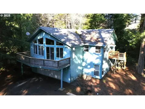 5938 View Loop Florence OR 97439
