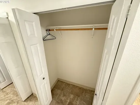 5938 View Loop Florence OR 97439
