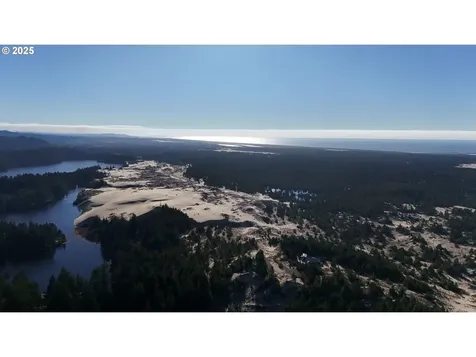 5938 View Loop Florence OR 97439