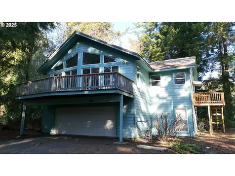 5938 View Loop Florence OR 97439