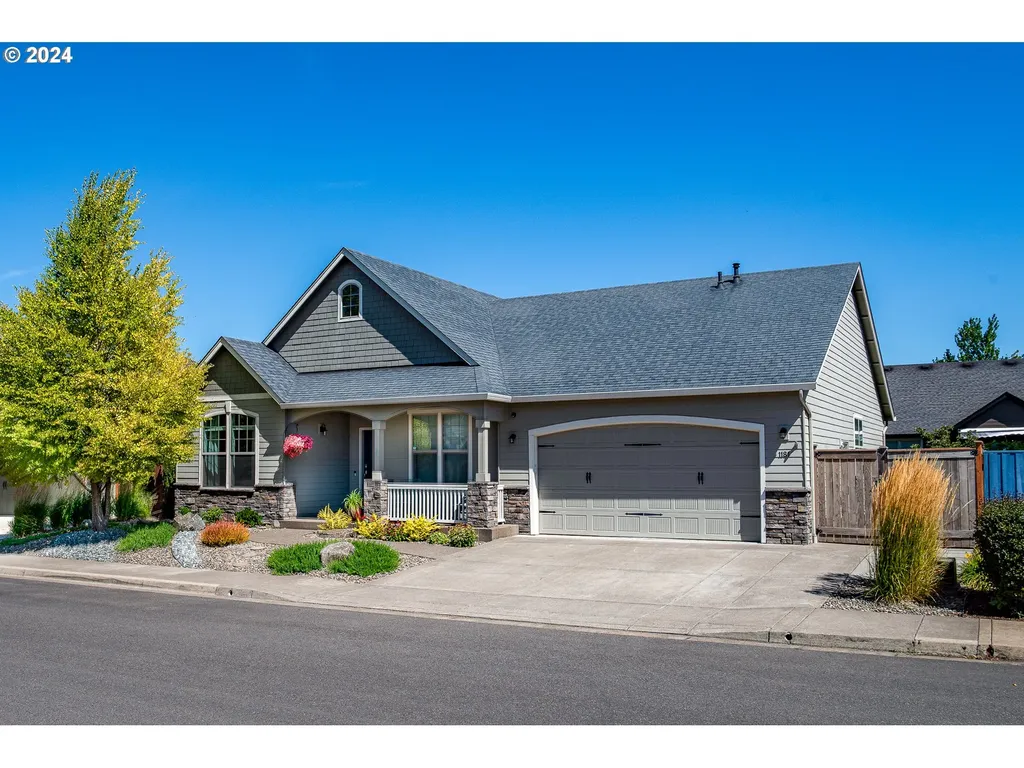 1181 S 41st Street Springfield OR 97478