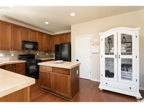 2664 Sw 50th Street Redmond OR 97756