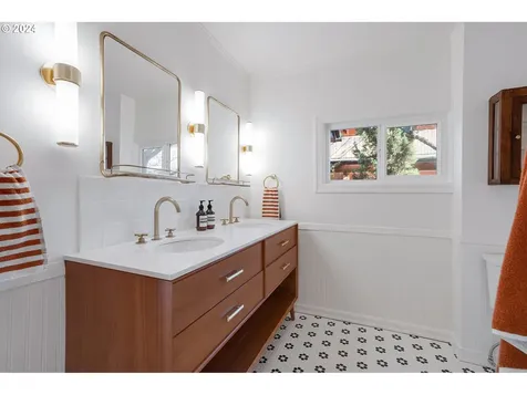 4308 NE Rodney Avenue Portland OR 97211