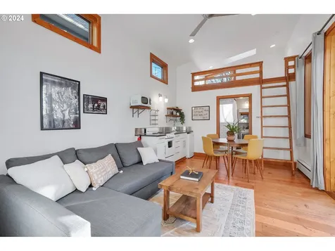 4308 NE Rodney Avenue Portland OR 97211