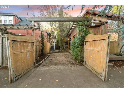 4308 NE Rodney Avenue Portland OR 97211