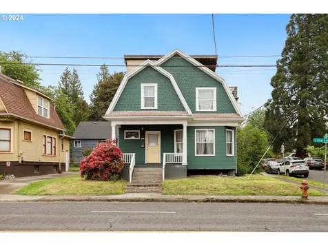 4150 Se Cesar E Chavez Boulevard Portland OR 97202