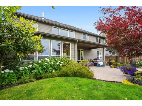 1582 S Redwood Street Canby OR 97013