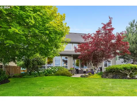 1582 S Redwood Street Canby OR 97013