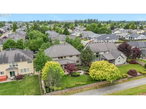 1582 S Redwood Street Canby OR 97013