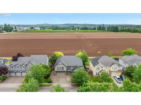 1582 S Redwood Street Canby OR 97013