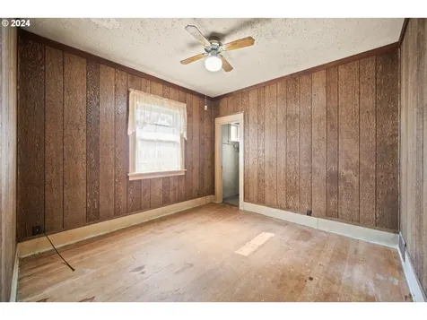 7433 N Leonard Street Portland OR 97203