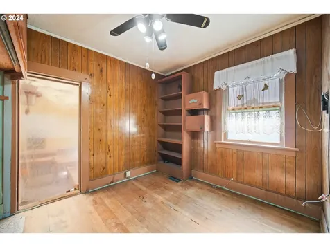7433 N Leonard Street Portland OR 97203