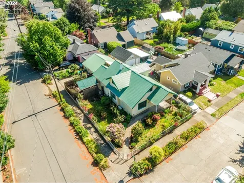 7433 N Leonard Street Portland OR 97203