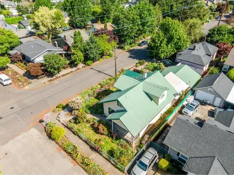 7433 N Leonard Street Portland OR 97203