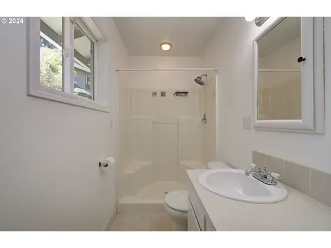 6313 Ne 109th Street Vancouver WA 98686