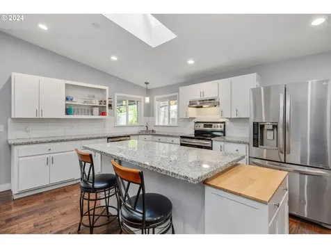 21875 S Foothills Avenue Oregon City OR 97045