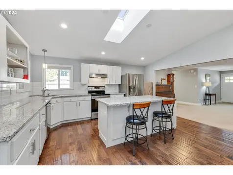 21875 S Foothills Avenue Oregon City OR 97045