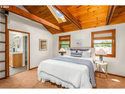 2602 Agate Street Eugene OR 97403