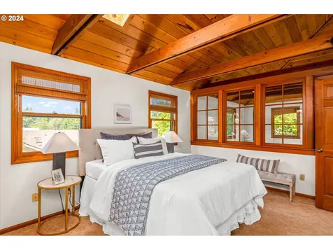 2602 Agate Street Eugene OR 97403