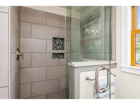 2602 Agate Street Eugene OR 97403