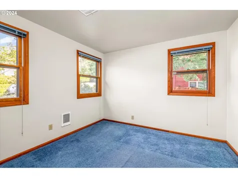 2602 Agate Street Eugene OR 97403