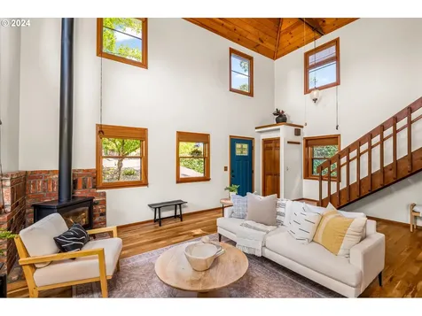 2602 Agate Street Eugene OR 97403