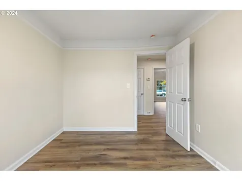 1770 Yew Street SE Salem OR 97302