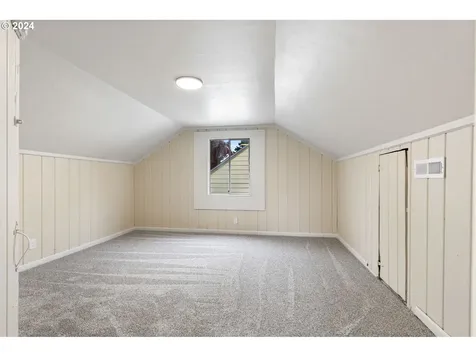 1770 Yew Street SE Salem OR 97302