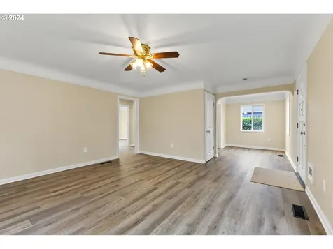 1770 Yew Street SE Salem OR 97302