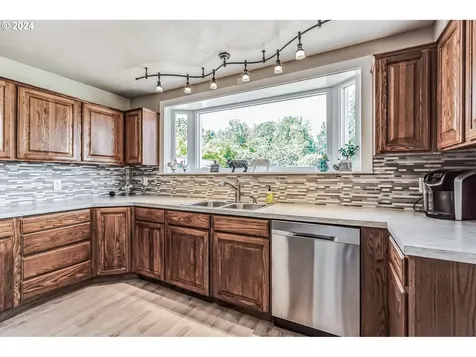 33064 NW Ej Smith Road Scappoose OR 97056