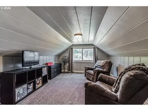 33064 NW Ej Smith Road Scappoose OR 97056