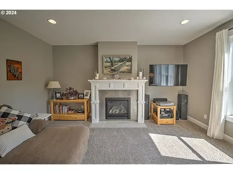 4109 Ne 132nd Circle Vancouver WA 98686