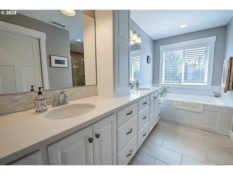 4109 Ne 132nd Circle Vancouver WA 98686