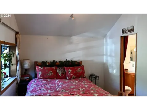 38541 Highway 30 Astoria OR 97103