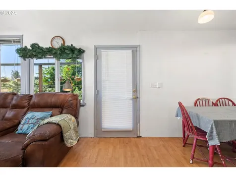 38541 Highway 30 Astoria OR 97103