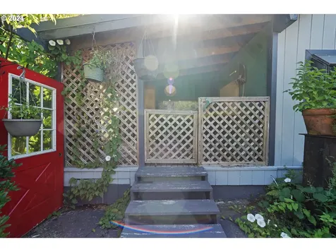 38541 Highway 30 Astoria OR 97103