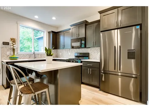2560 Fieldcress Road Eugene OR 97403