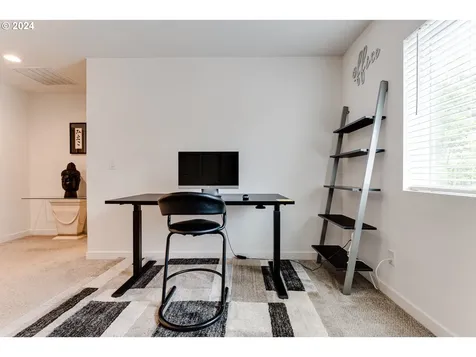 2560 Fieldcress Road Eugene OR 97403