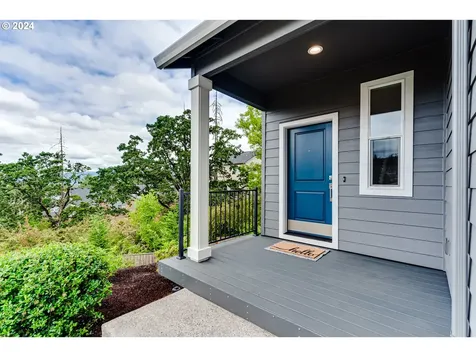 2560 Fieldcress Road Eugene OR 97403